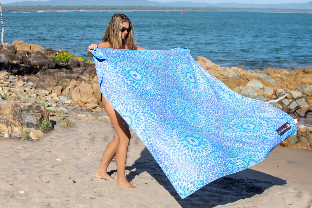 Kaleidoscope Beach Blanket - Amity Blue